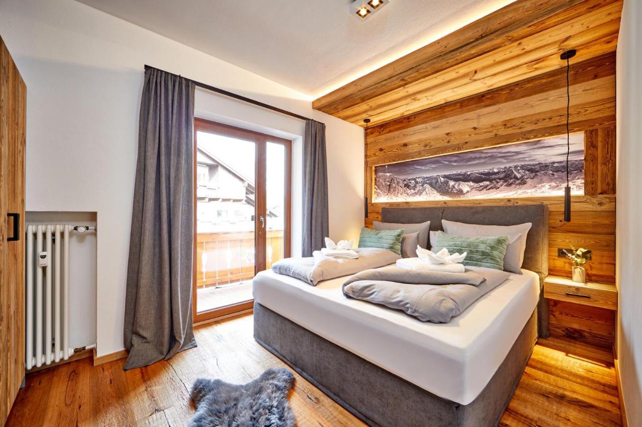 Alpis Ferienwohnung ガルミッシュ・パルテンキルヒェン エクステリア 写真